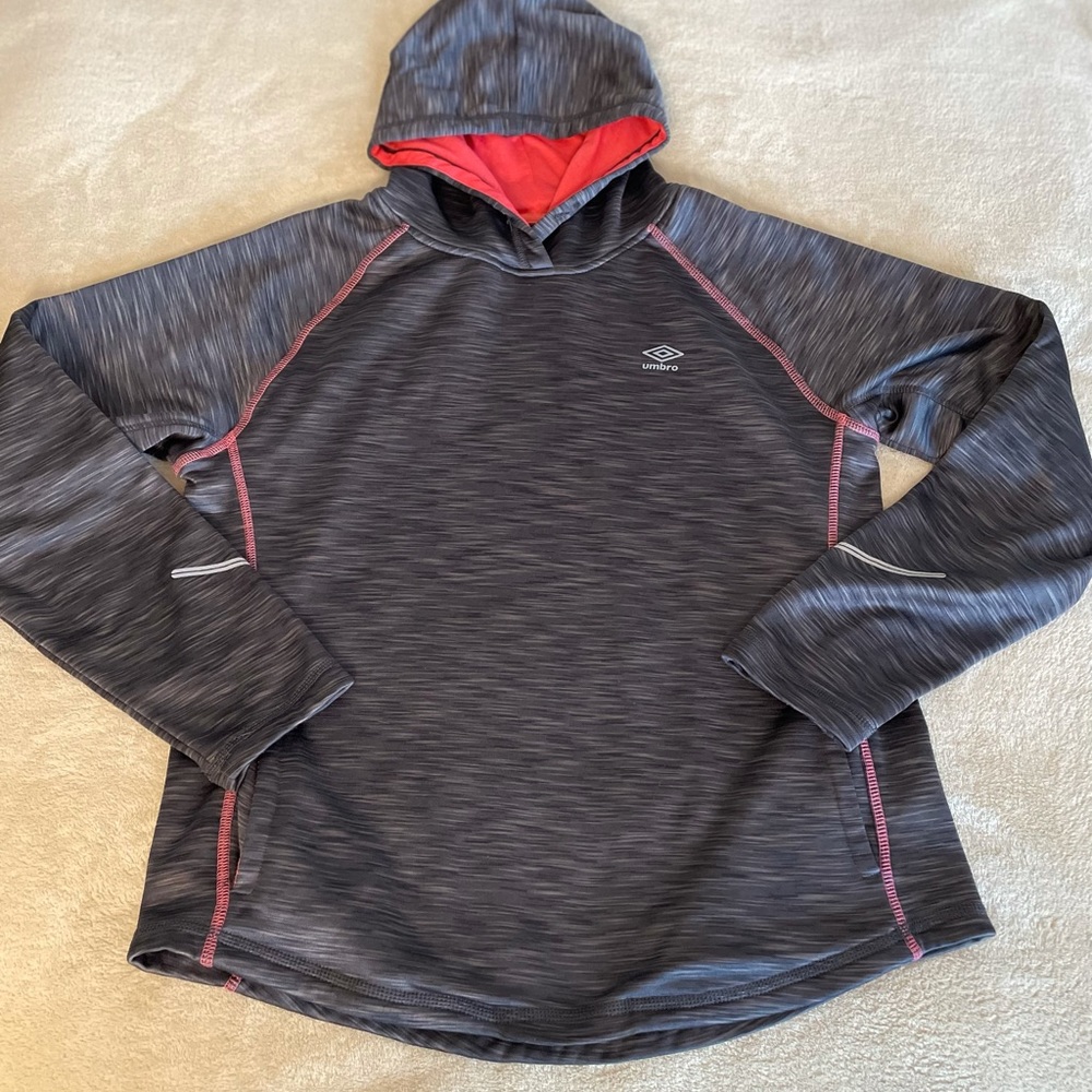 Umbro Hooded Active Sweater - Size XL - Picture 9 of 14